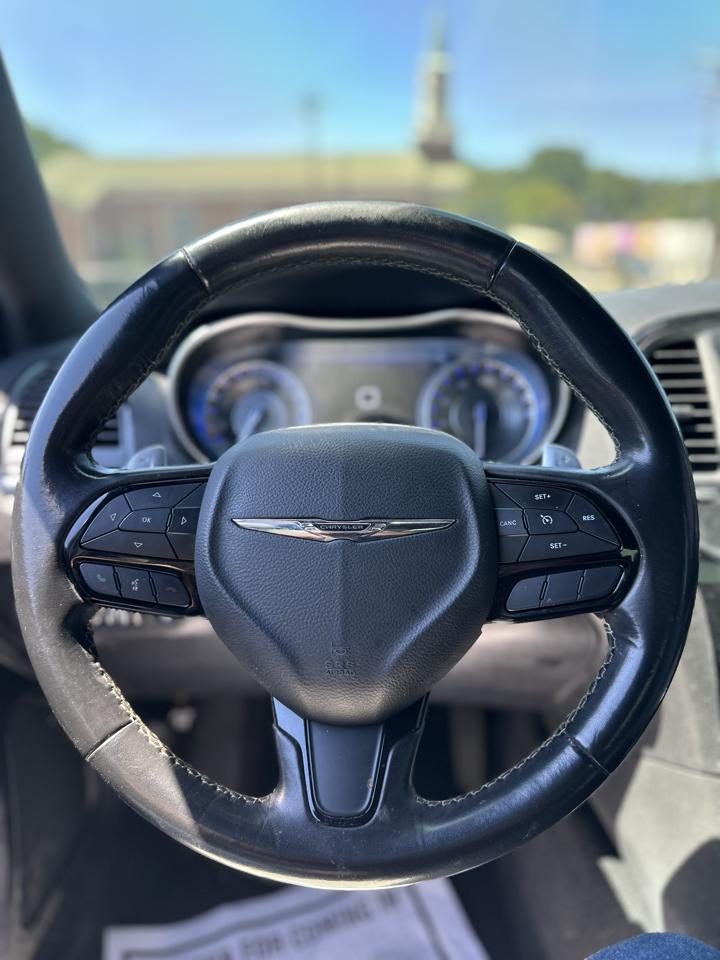 Chrysler 300 S V6 RWD 2021