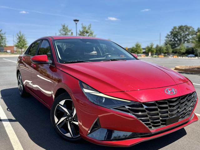 Red 2022 Hyundai Elantra Sedan Front-Wheel Drive