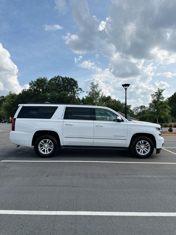 Chevrolet Suburban LT 4WD 2016