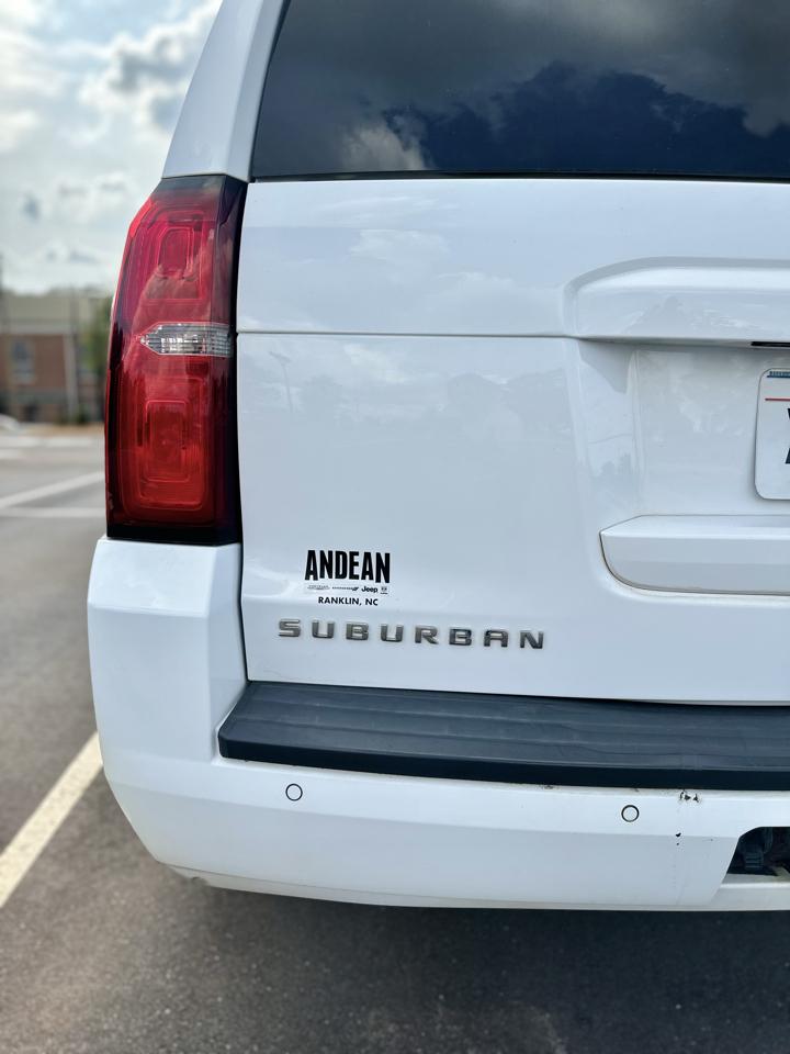 Chevrolet Suburban LT 4WD 2016