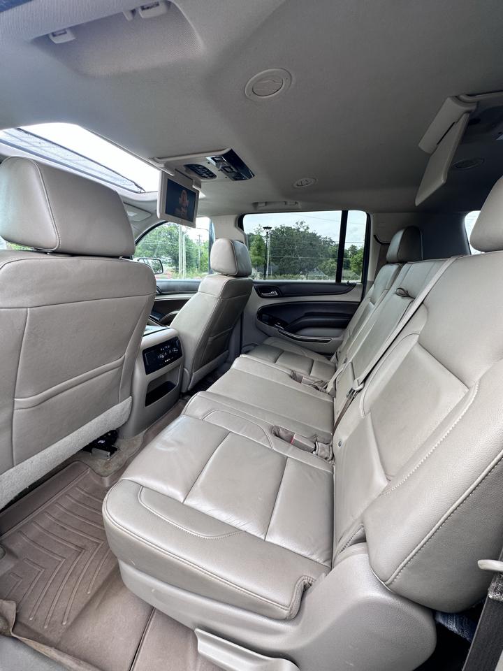 Chevrolet Suburban LT 4WD 2016