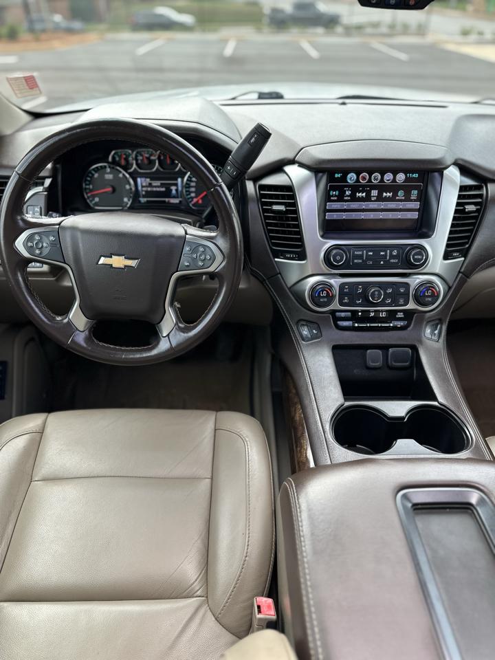 Chevrolet Suburban LT 4WD 2016