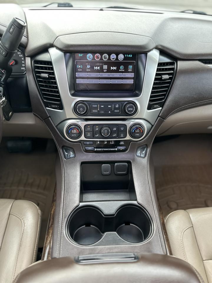 Chevrolet Suburban LT 4WD 2016
