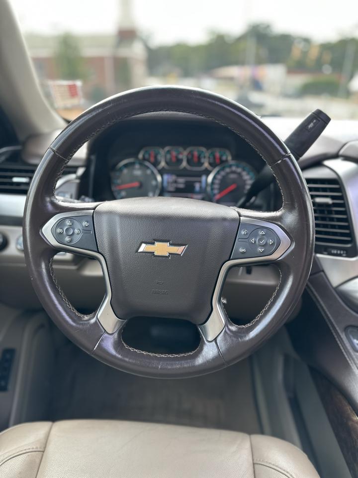 Chevrolet Suburban LT 4WD 2016