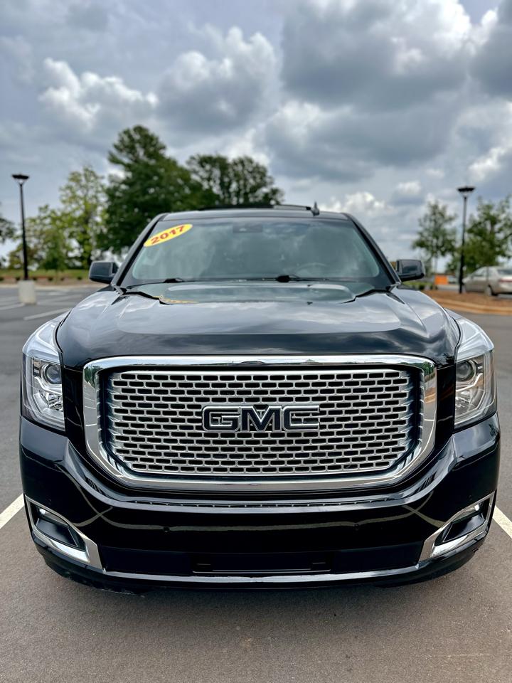 GMC Yukon Denali 4WD 2017