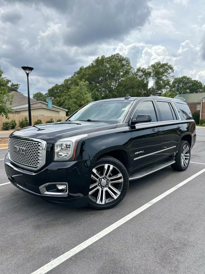 GMC Yukon Denali 4WD 2017