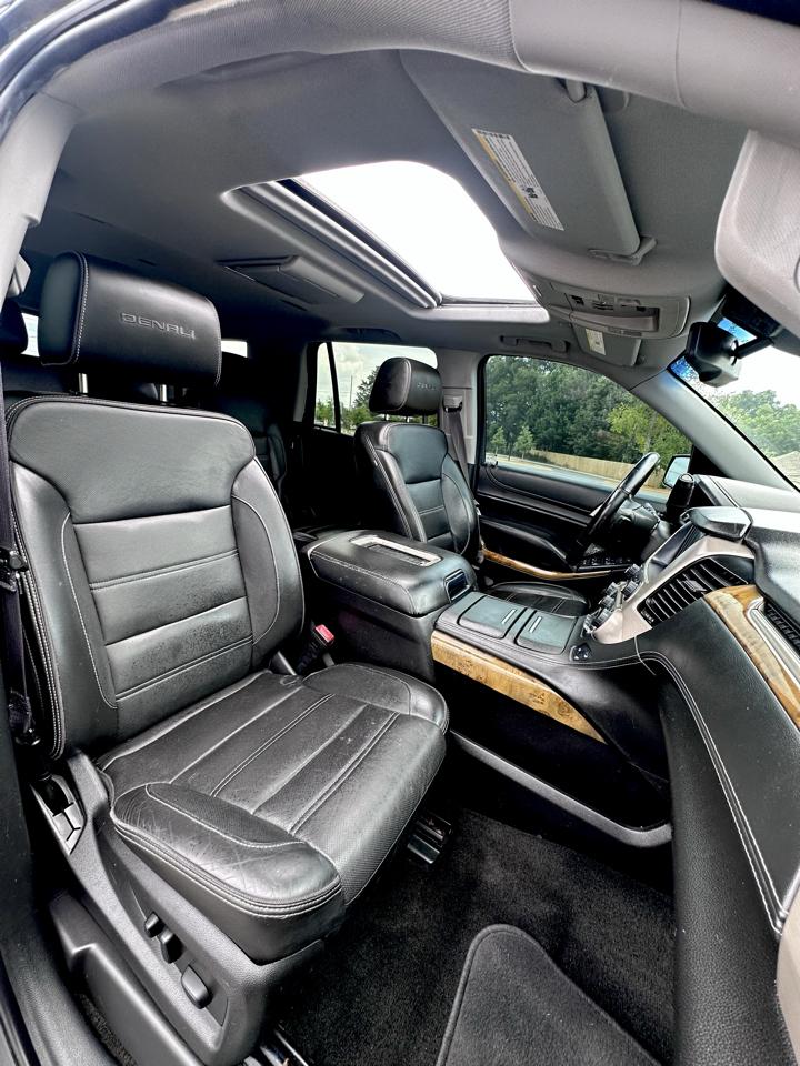 GMC Yukon Denali 4WD 2017
