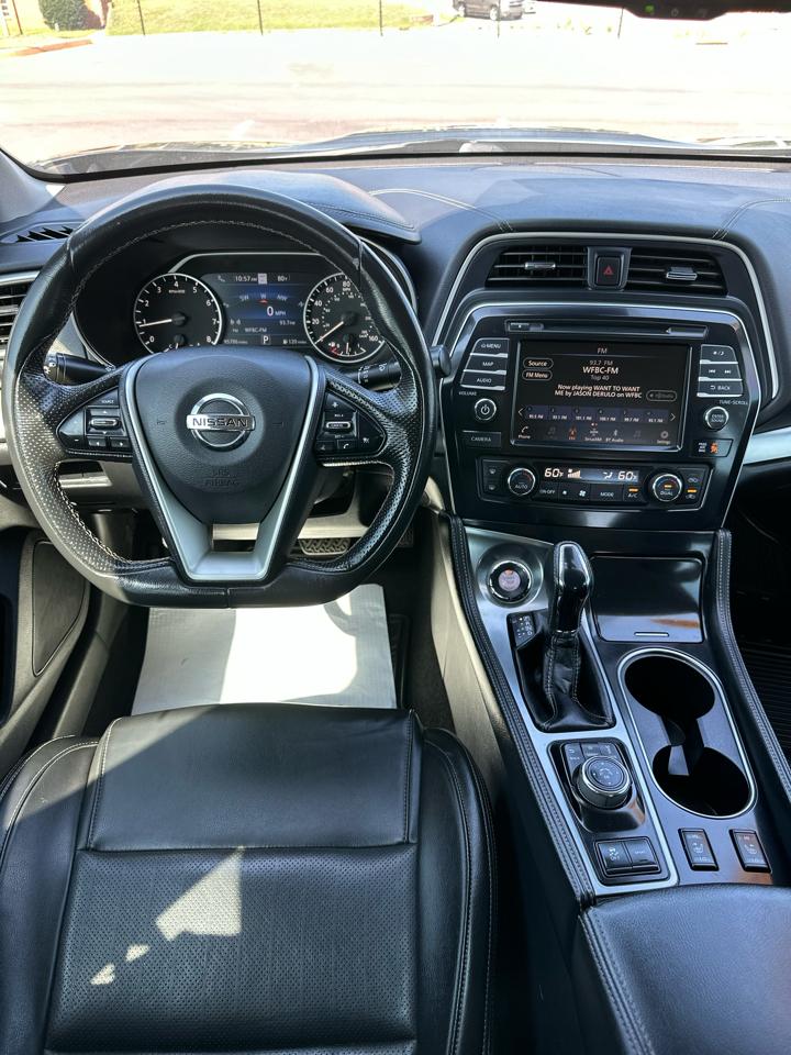 Nissan Maxima 3.5 SV 2020