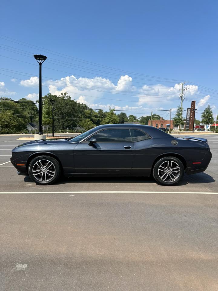 Dodge Challenger SXT AWD 2019
