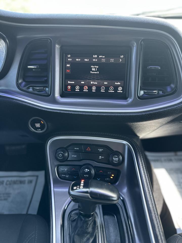 Dodge Challenger SXT AWD 2019