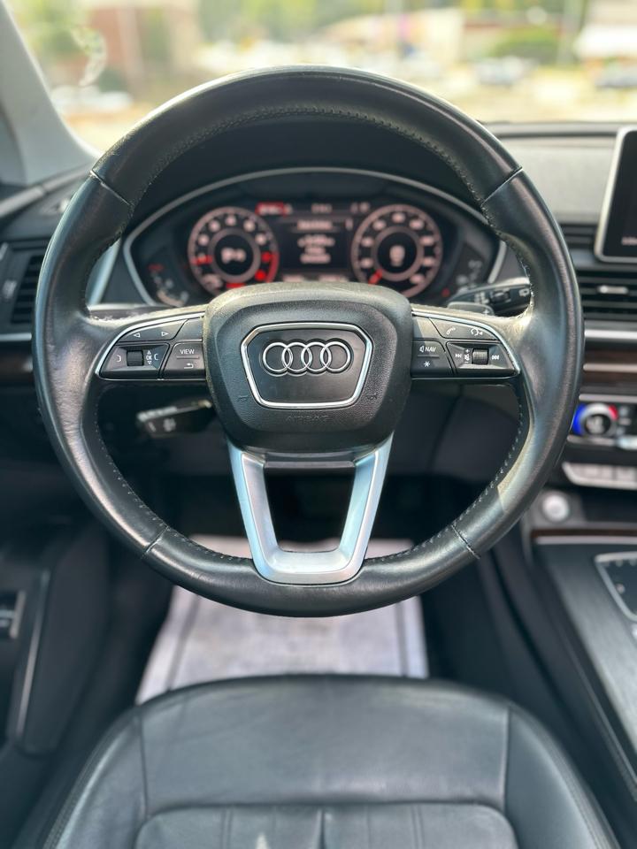 Audi Q5 2.0T Premium Plus quattro 2020