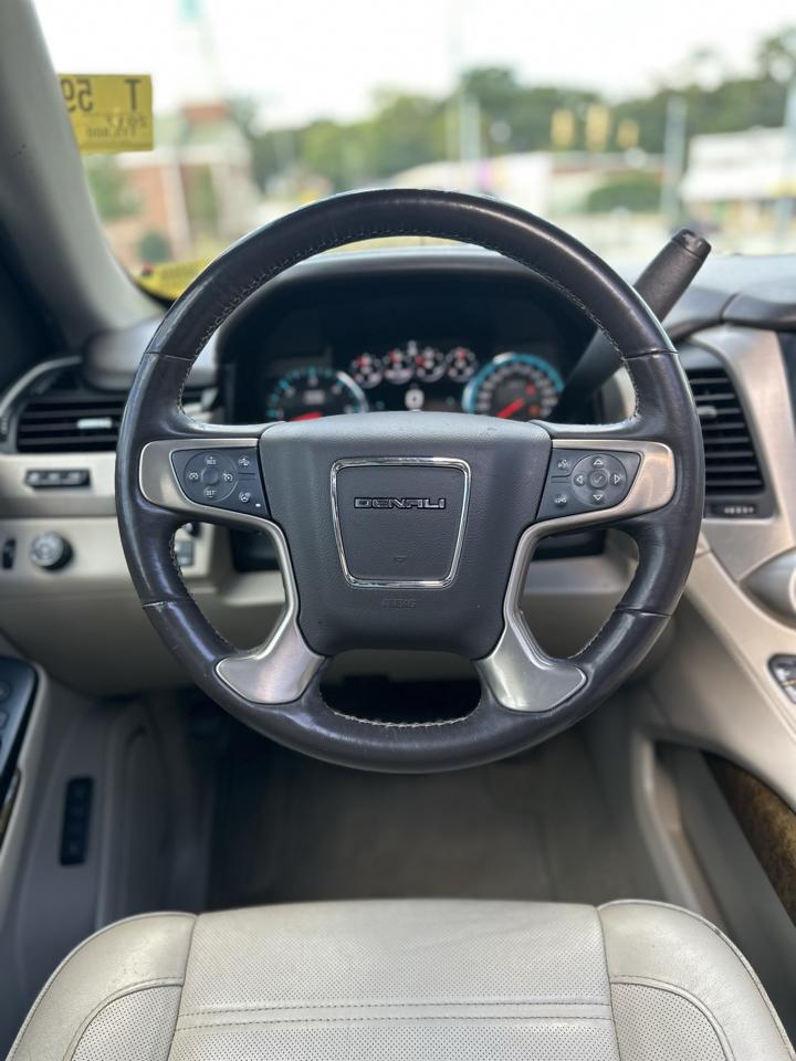 GMC Yukon XL Denali 2WD 2017