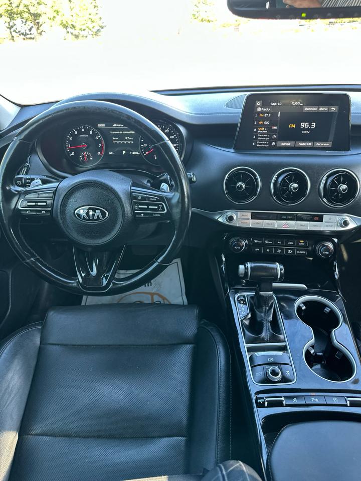 Kia Stinger Premium 2018