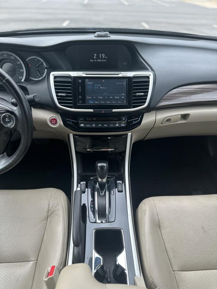 Honda Accord EX-L Sedan CVT 2016
