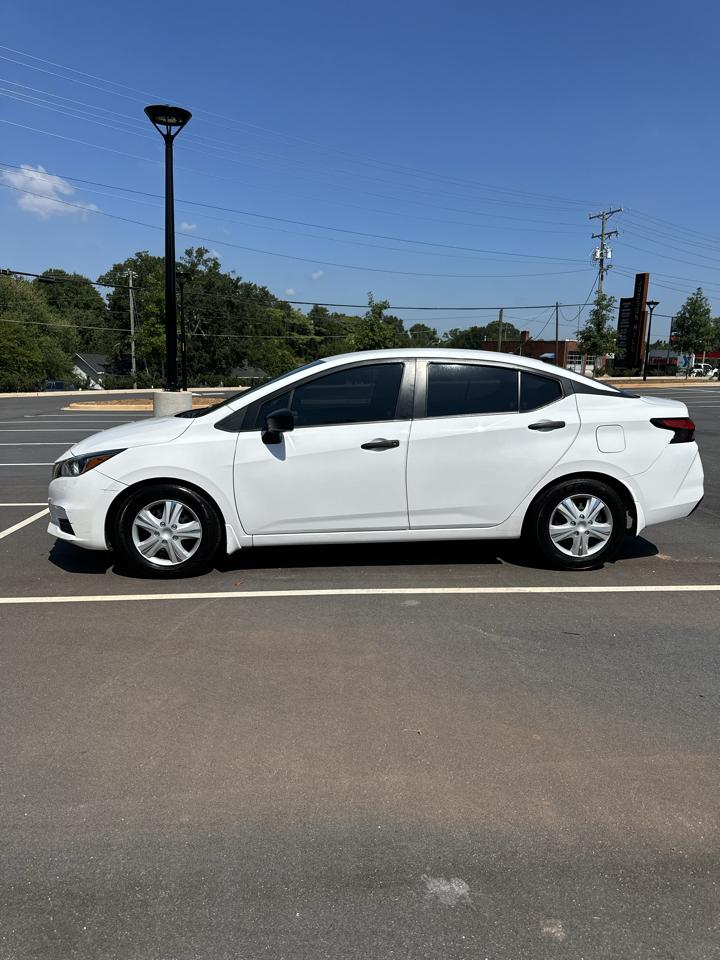 Nissan Versa S CVT 2020