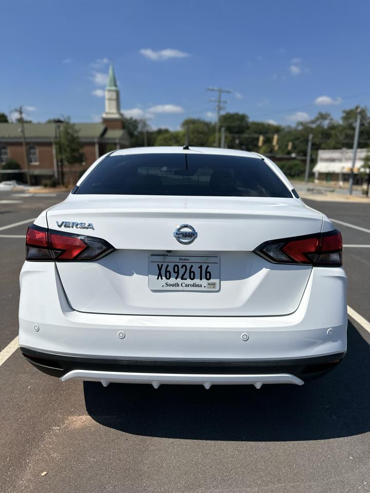 Nissan Versa S CVT 2020