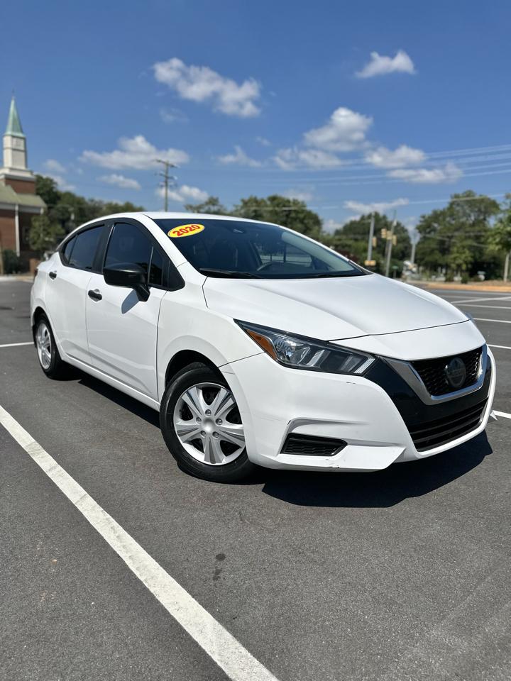 Nissan Versa S CVT 2020