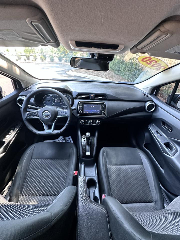 Nissan Versa S CVT 2020