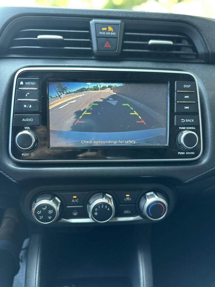 Nissan Versa S CVT 2020
