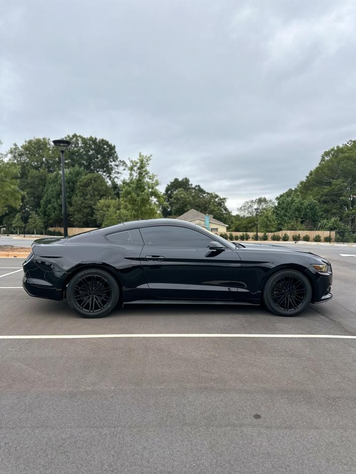 Ford Mustang EcoBoost Coupe 2016