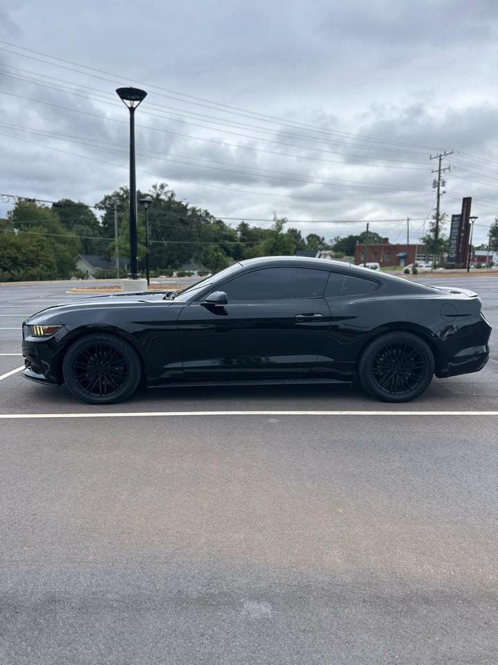 Ford Mustang EcoBoost Coupe 2016