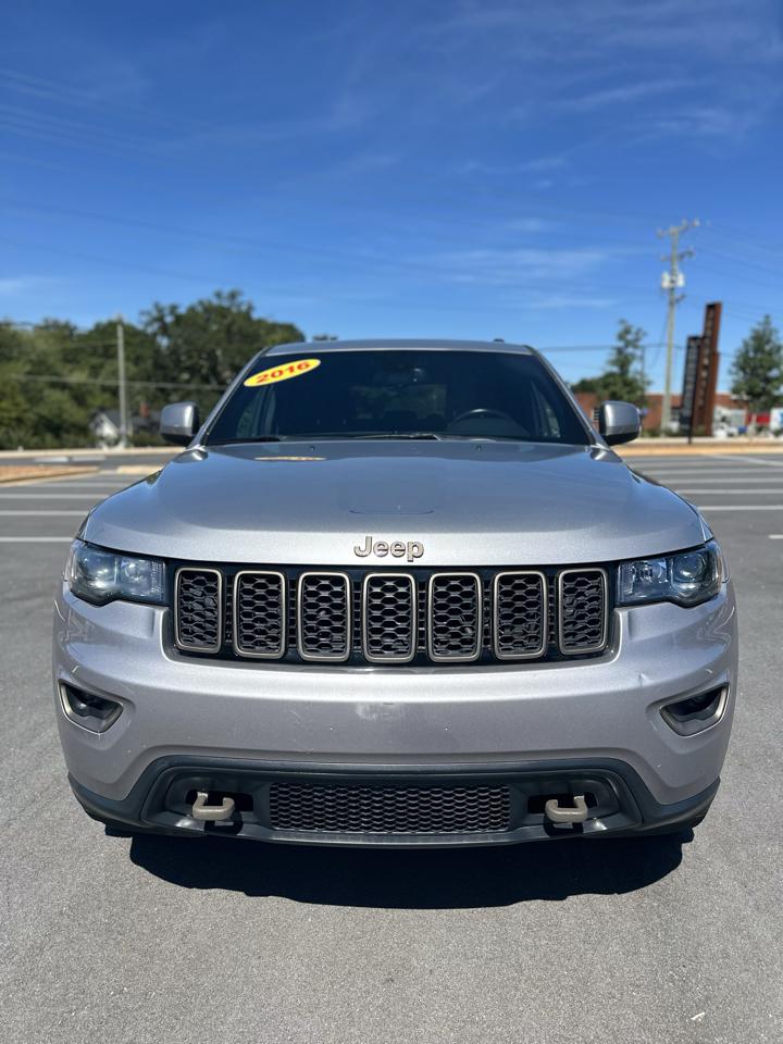 Jeep Grand Cherokee Laredo 4WD 2016