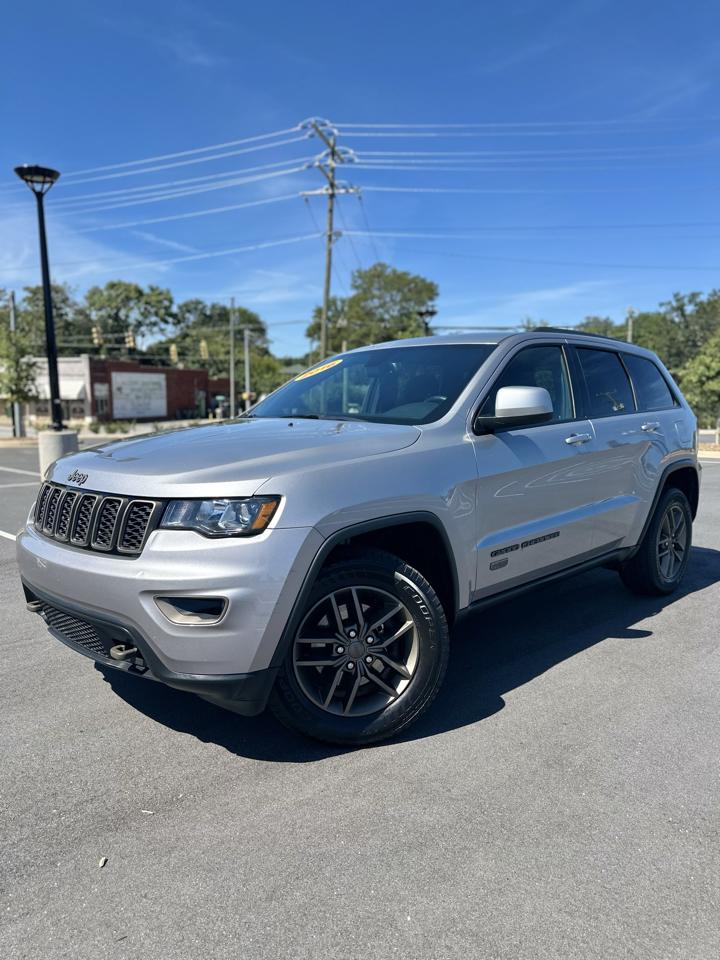 Jeep Grand Cherokee Laredo 4WD 2016