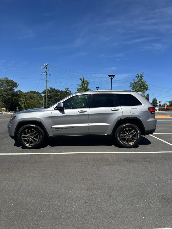 Jeep Grand Cherokee Laredo 4WD 2016