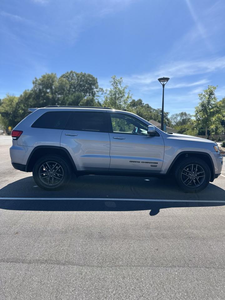Jeep Grand Cherokee Laredo 4WD 2016