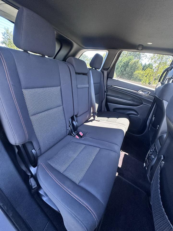 Jeep Grand Cherokee Laredo 4WD 2016