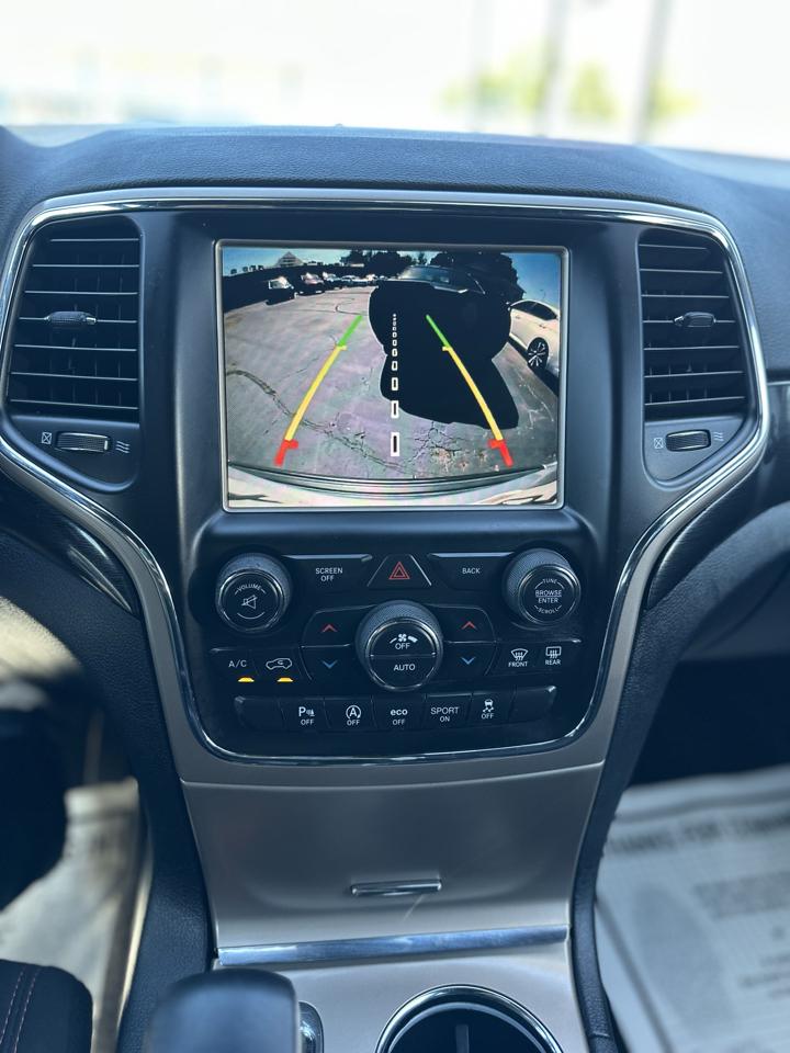 Jeep Grand Cherokee Laredo 4WD 2016