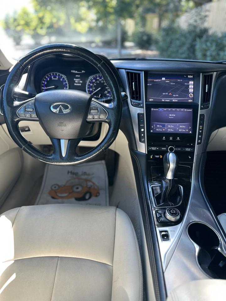 Infiniti Q50 Base AWD 2015