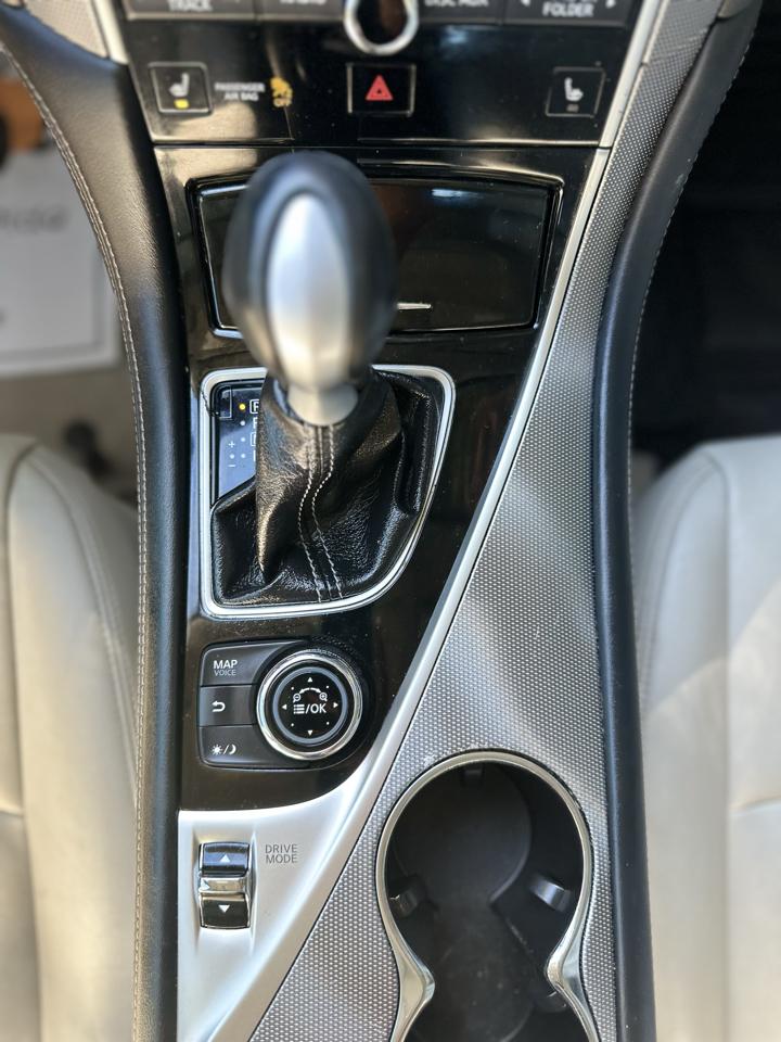 Infiniti Q50 Base AWD 2015