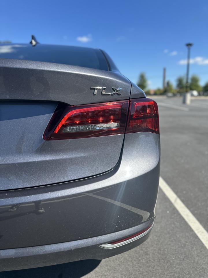 Acura TLX 9-Spd AT w/Technology Package 2017