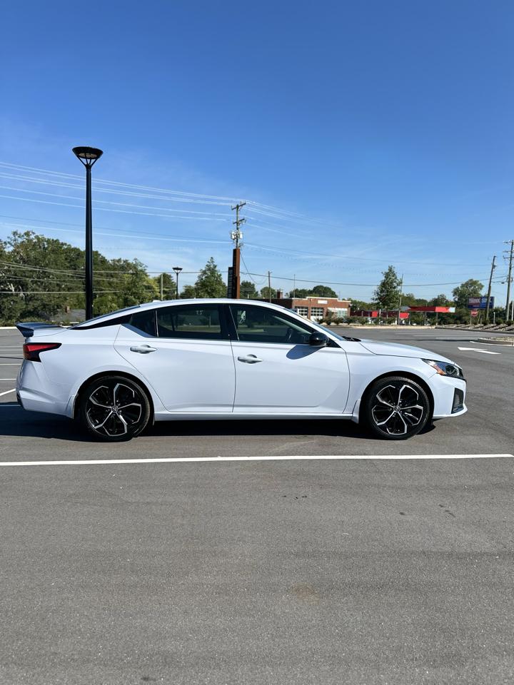 Nissan Altima 2.5 SR 2023