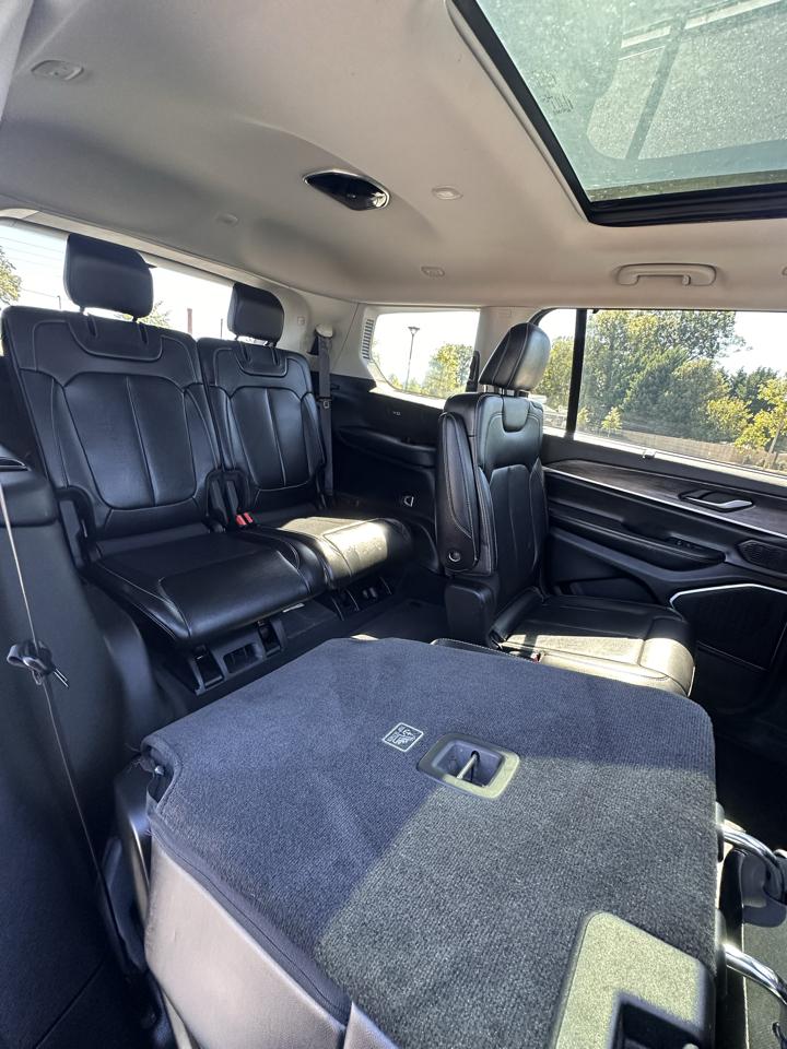 Jeep Grand Cherokee L Limited 2WD 2022