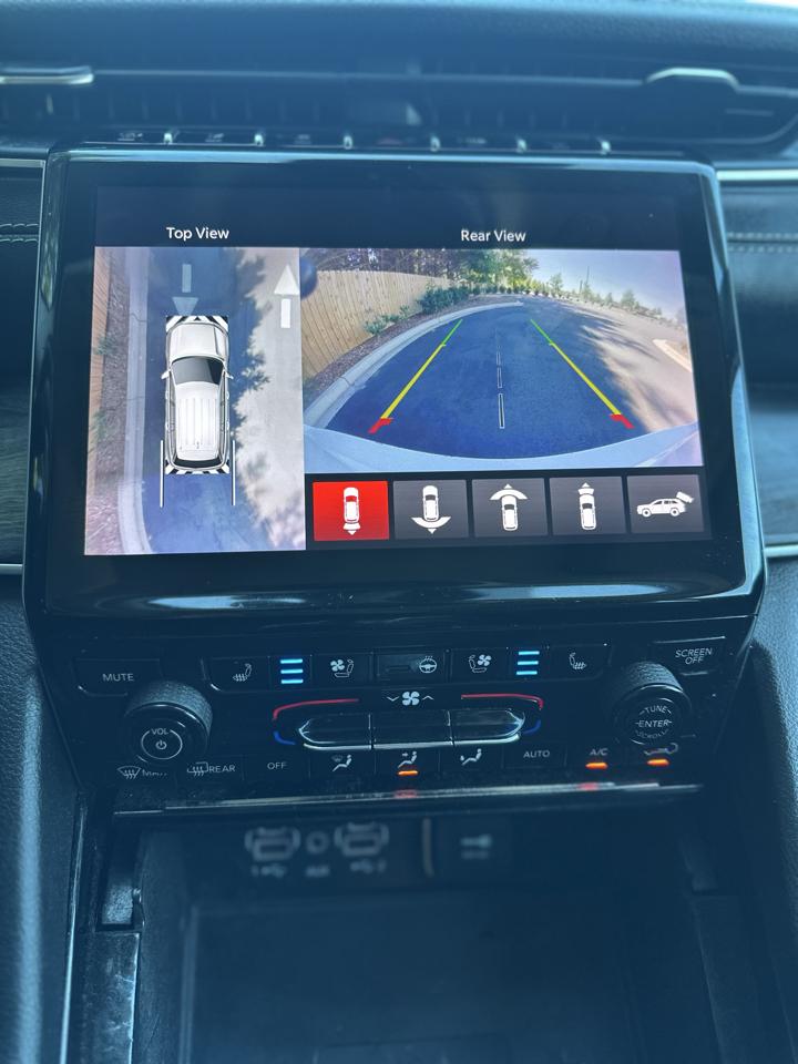 Jeep Grand Cherokee L Limited 2WD 2022