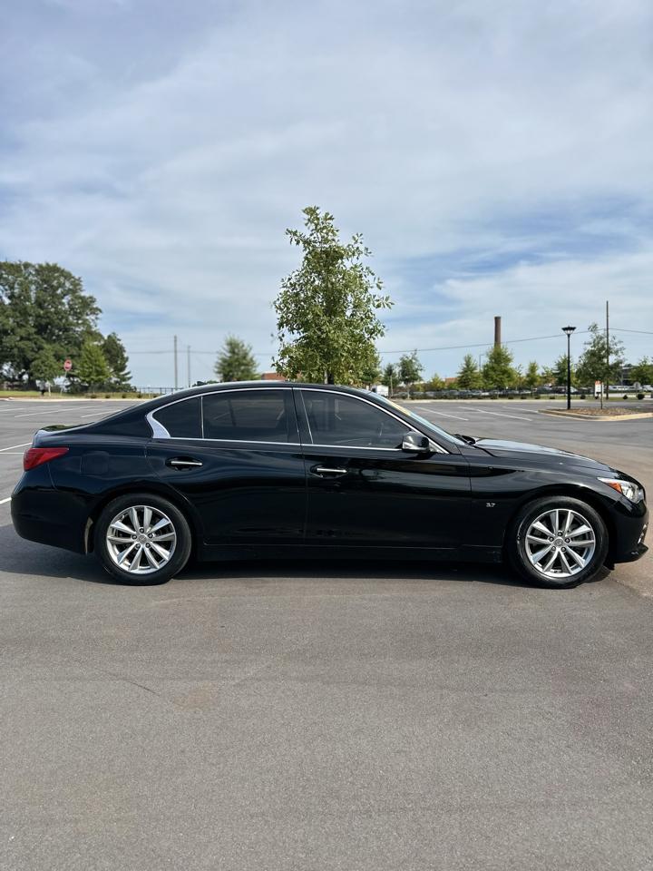 Infiniti Q50 Base 2015