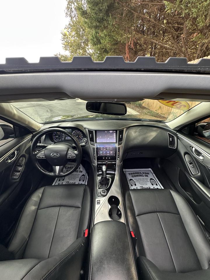 Infiniti Q50 Base 2015