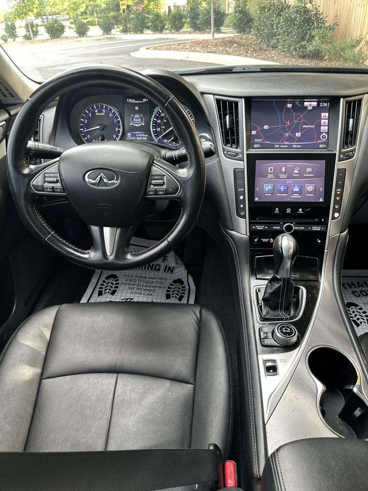 Infiniti Q50 Base 2015