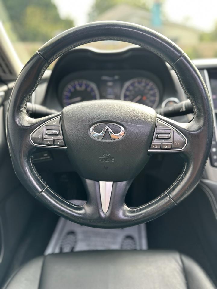 Infiniti Q50 Base 2015