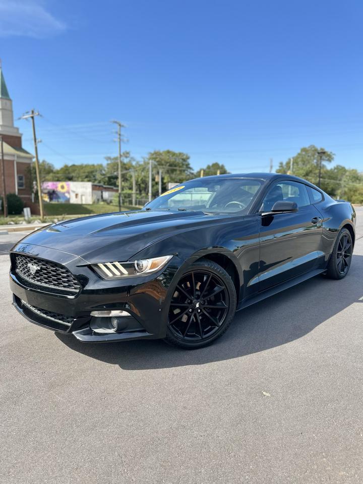 Ford Mustang EcoBoost Coupe 2015