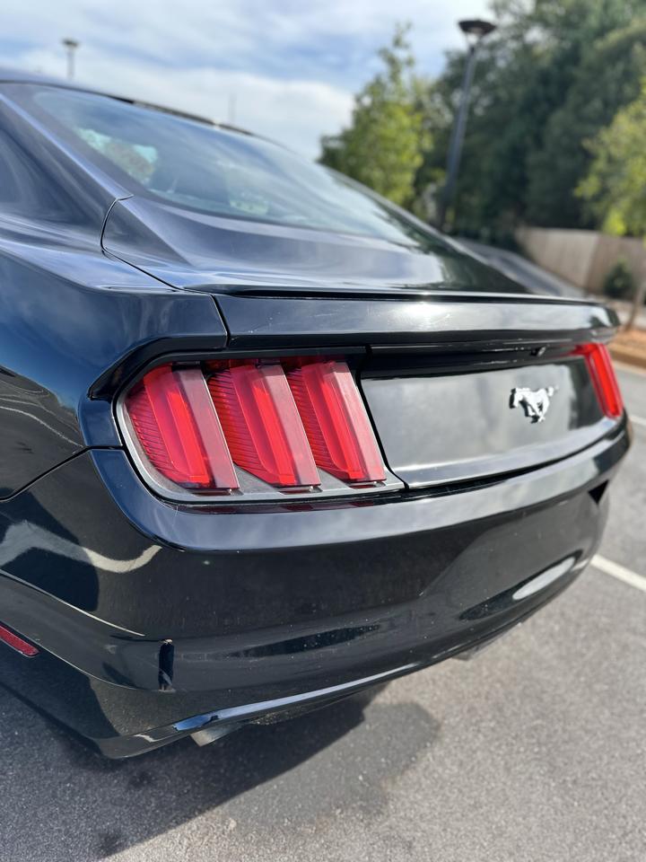 Ford Mustang EcoBoost Coupe 2015