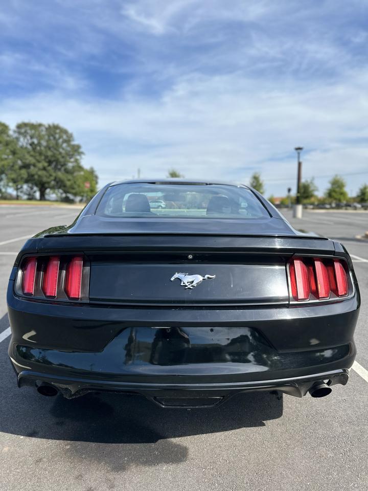 Ford Mustang EcoBoost Coupe 2015