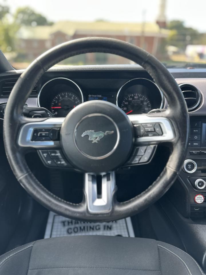 Ford Mustang EcoBoost Coupe 2015