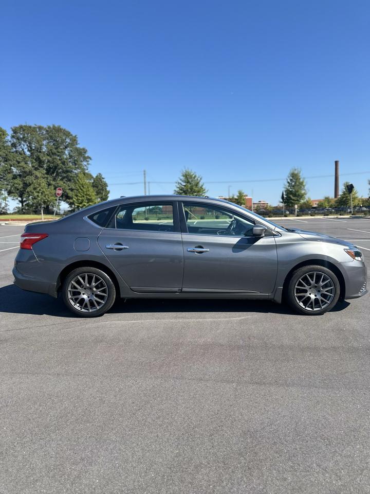 Nissan Sentra S CVT 2019
