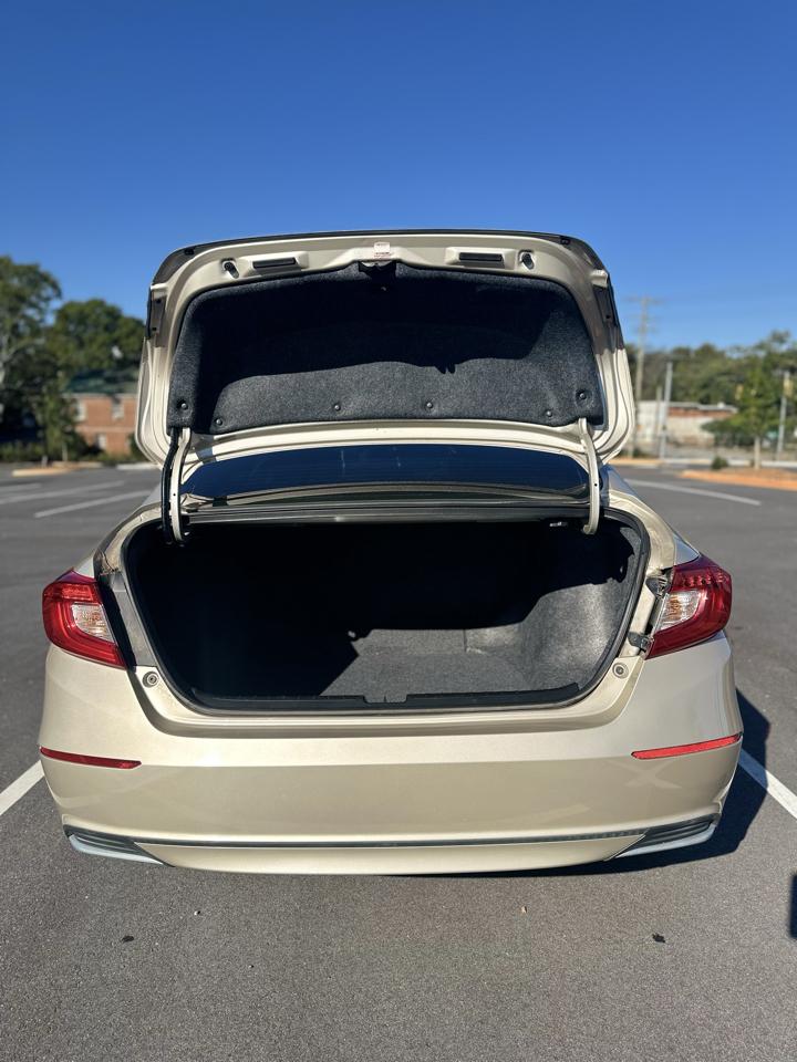 Honda Accord LX CVT 2020