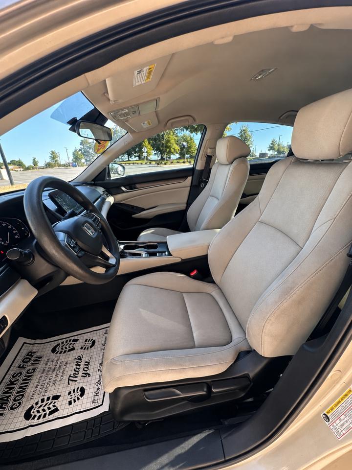 Honda Accord LX CVT 2020