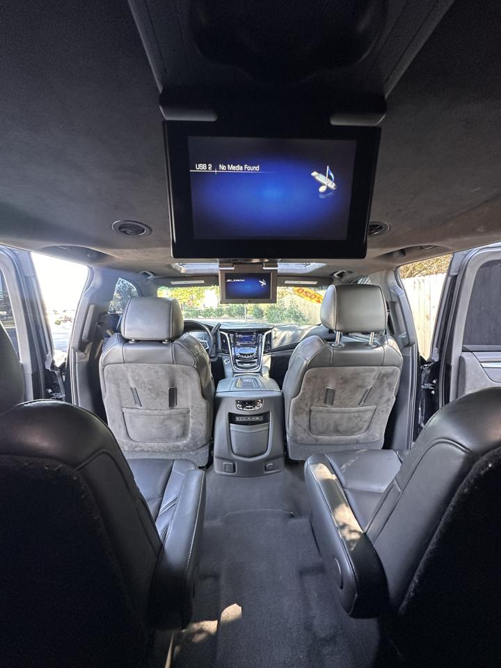 Cadillac Escalade ESV Platinum 4WD 2020