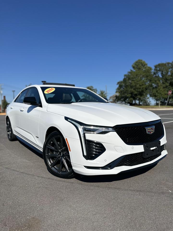2024 Cadillac CT4